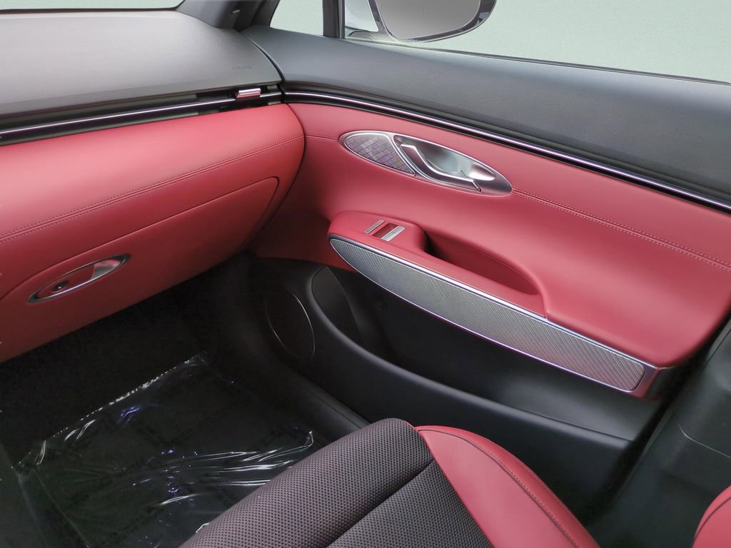 Used 2025 Genesis GV70 3.5T Sport image 16