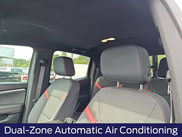 Used 2024 Chevrolet Colorado Z71 w/ Z71 Convenience Package 2 AWD/4WD image 16