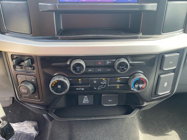 New 2026 Ford F250 XL w/ STX Appearance Package AWD/4WD image 14