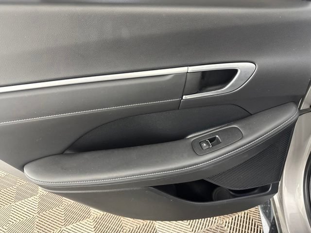 Used 2022 Hyundai Sonata Limited FWD image 22