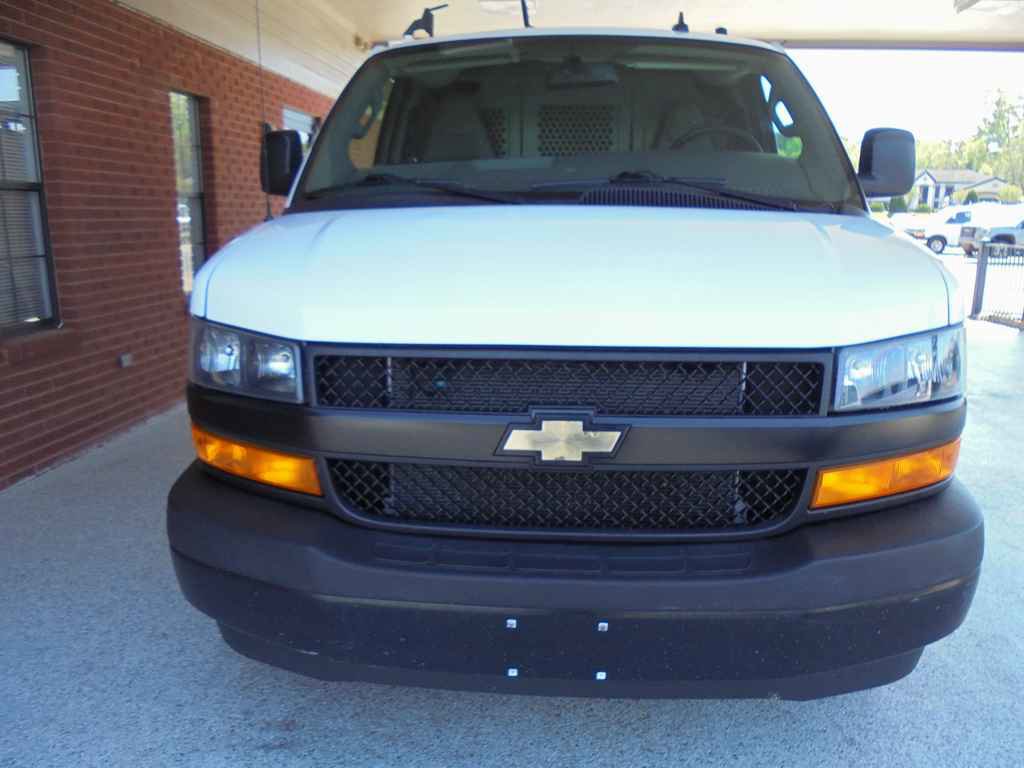 Used 2021 Chevrolet Express 2500 w/ Driver Convenience Package image 3