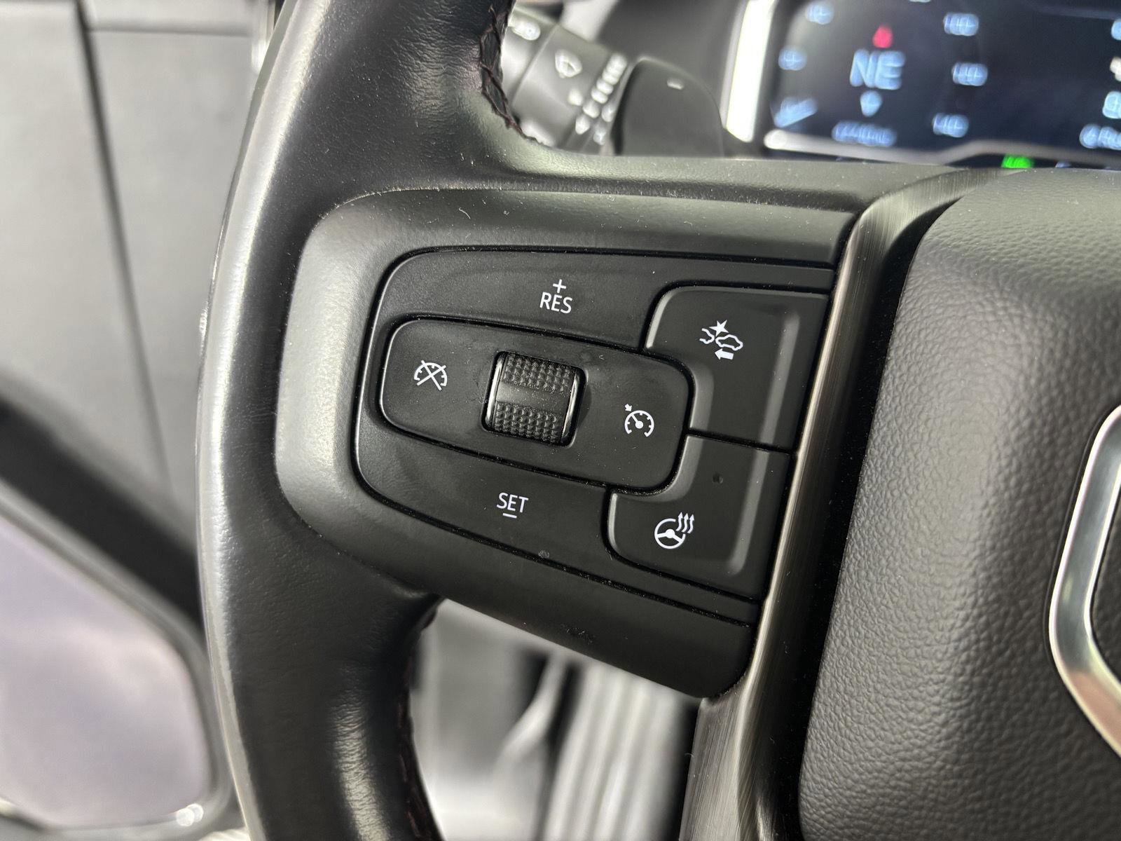 Used 2022 GMC Sierra 1500 AT4X image 32