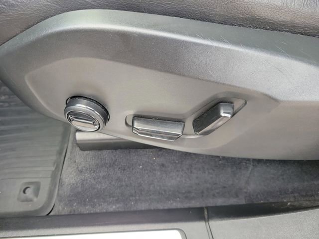 Used 2023 Volvo XC90 B5 Core AWD/4WD image 18