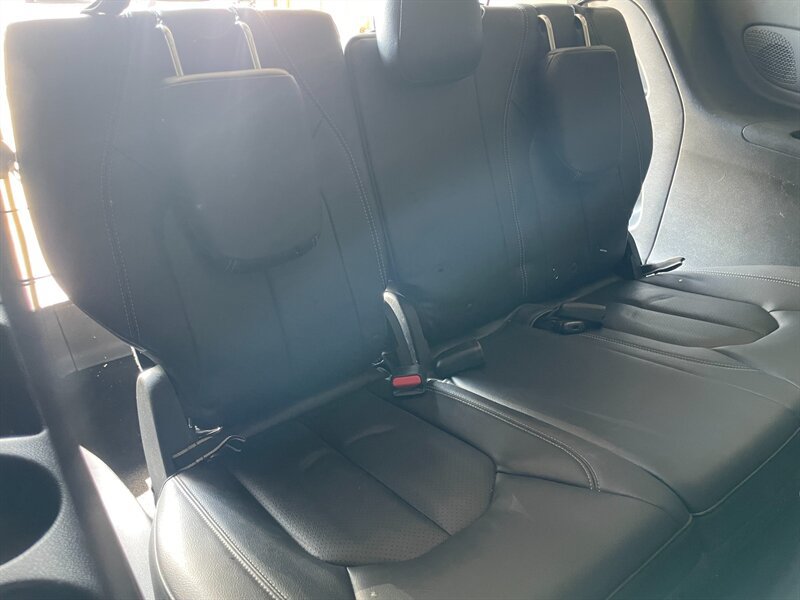 Used 2018 Chrysler Pacifica Touring-L Plus w/ Advanced Safetytec Group FWD image 23