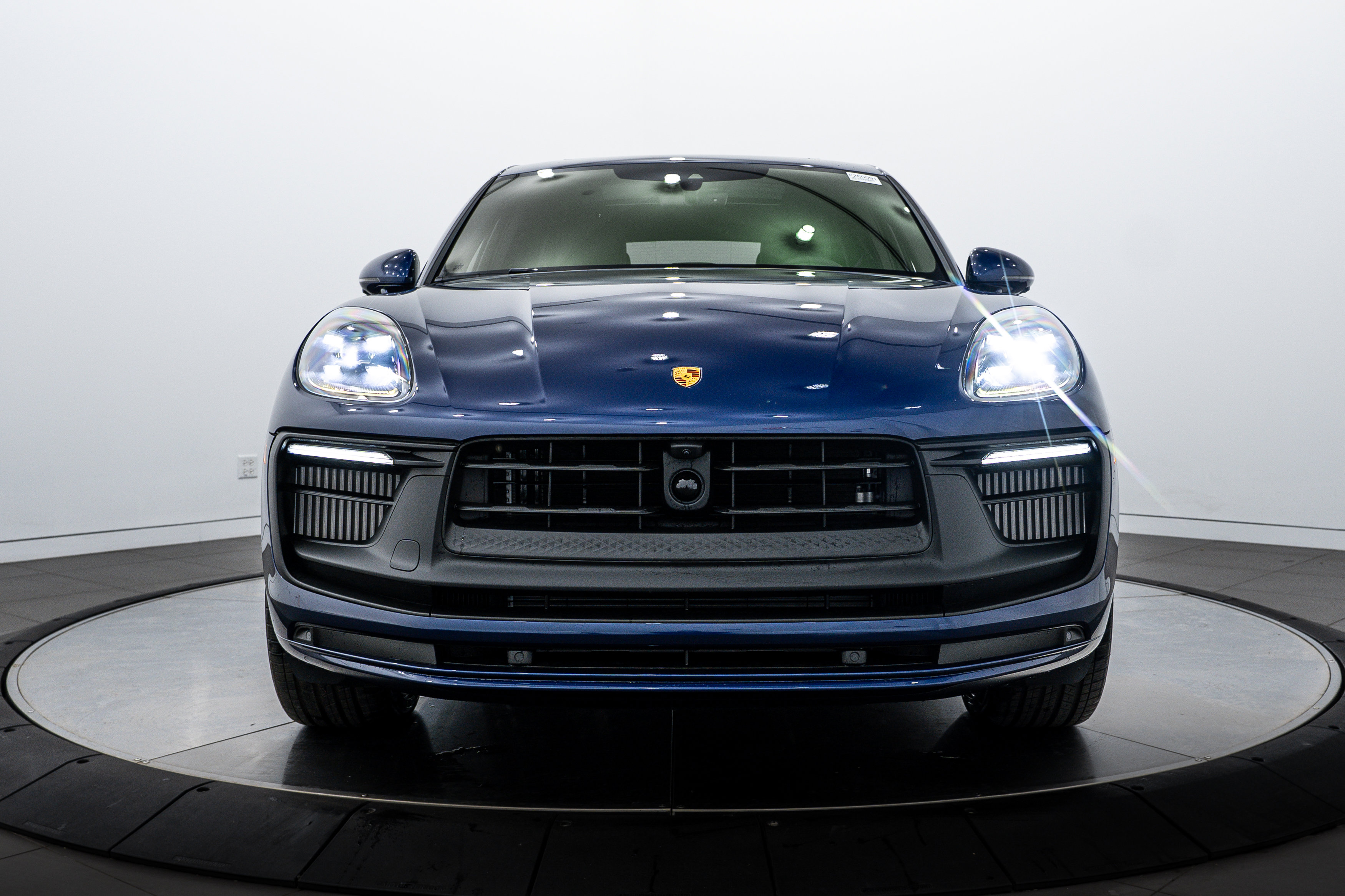 New 2026 Porsche Macan GTS image 10