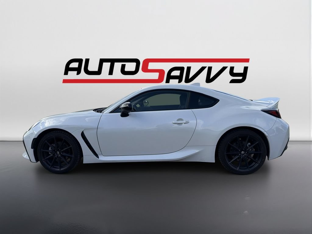 Used 2024 Toyota GR86 Premium RWD image 5