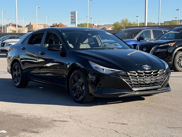 Used 2023 Hyundai Elantra SEL image 9