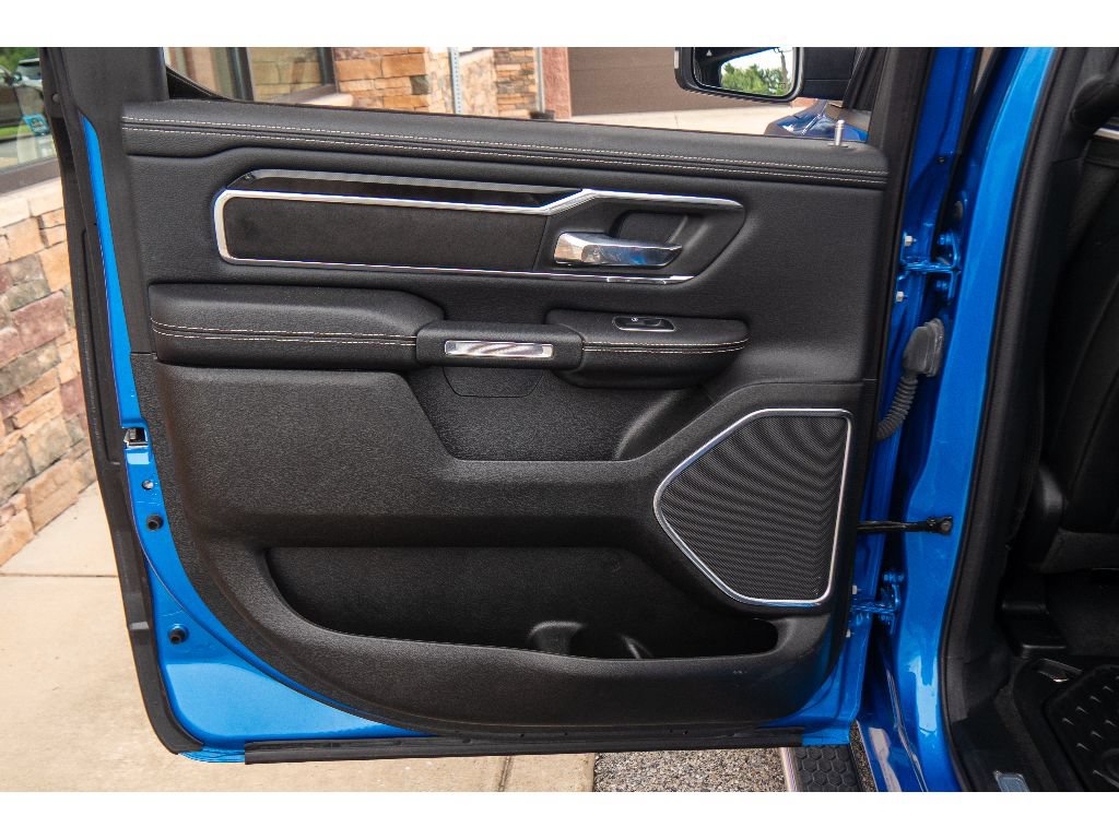Used 2022 RAM 1500 Laramie AWD/4WD image 18