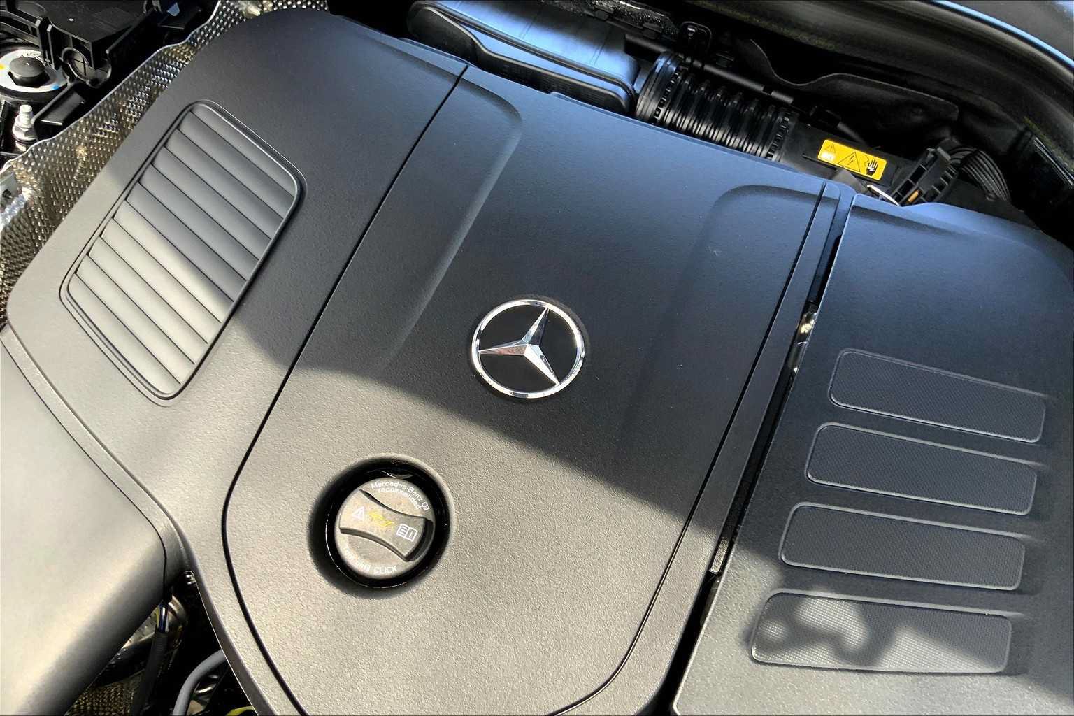 New 2025 Mercedes-Benz GLC 350e 4MATIC image 19