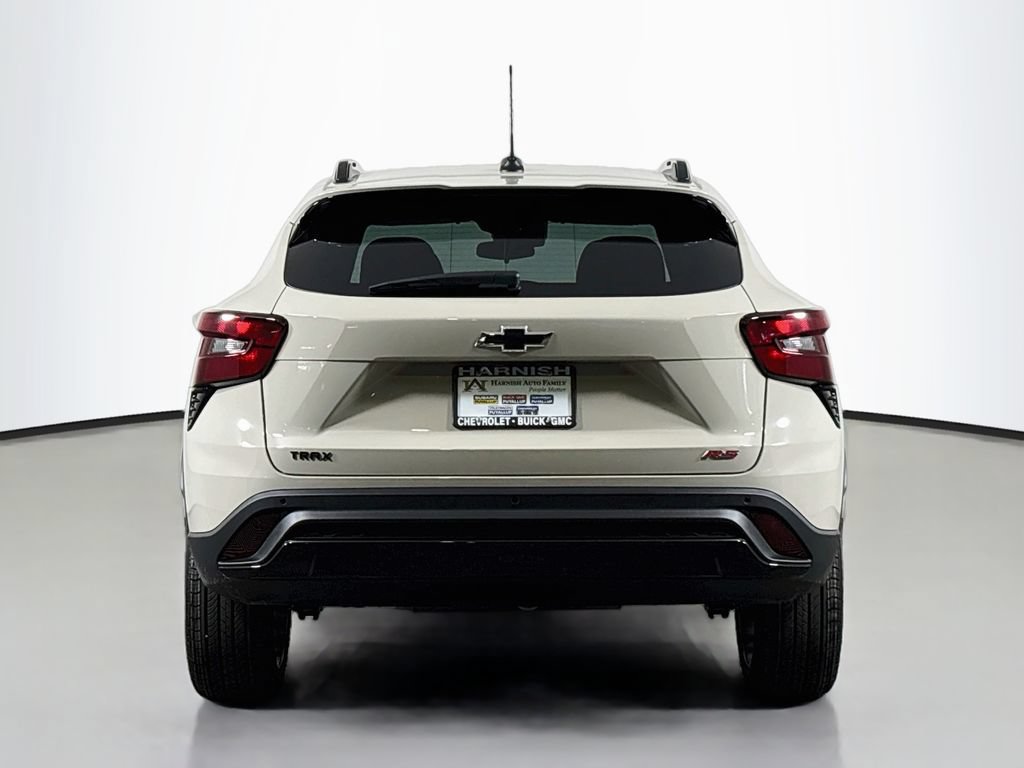 New 2026 Chevrolet Trax RS w/ Sunroof Package FWD image 6