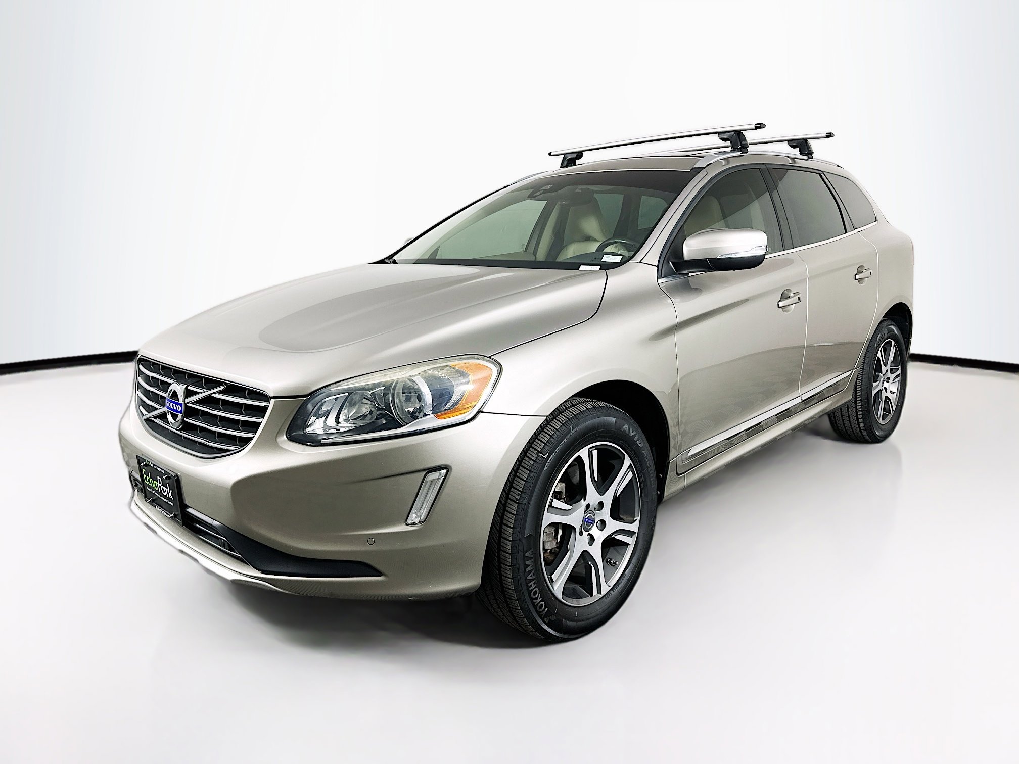 Used 2015 Volvo XC60 T6 image 3