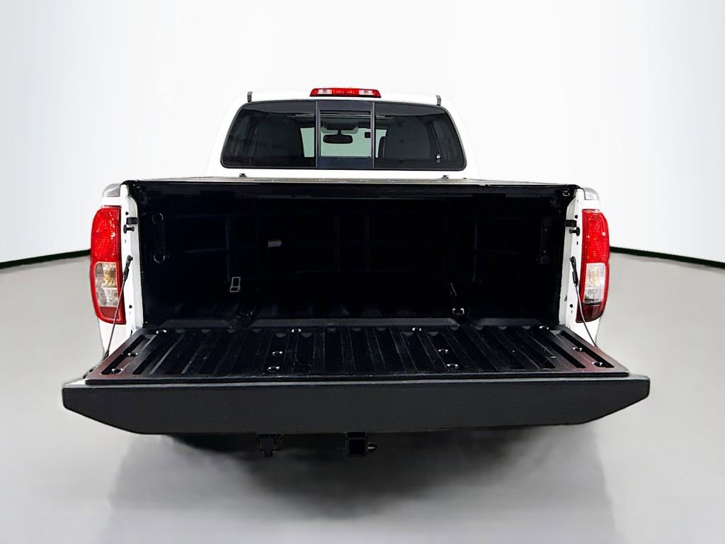 Used 2016 Nissan Frontier SL w/ Moonroof Package AWD/4WD image 26