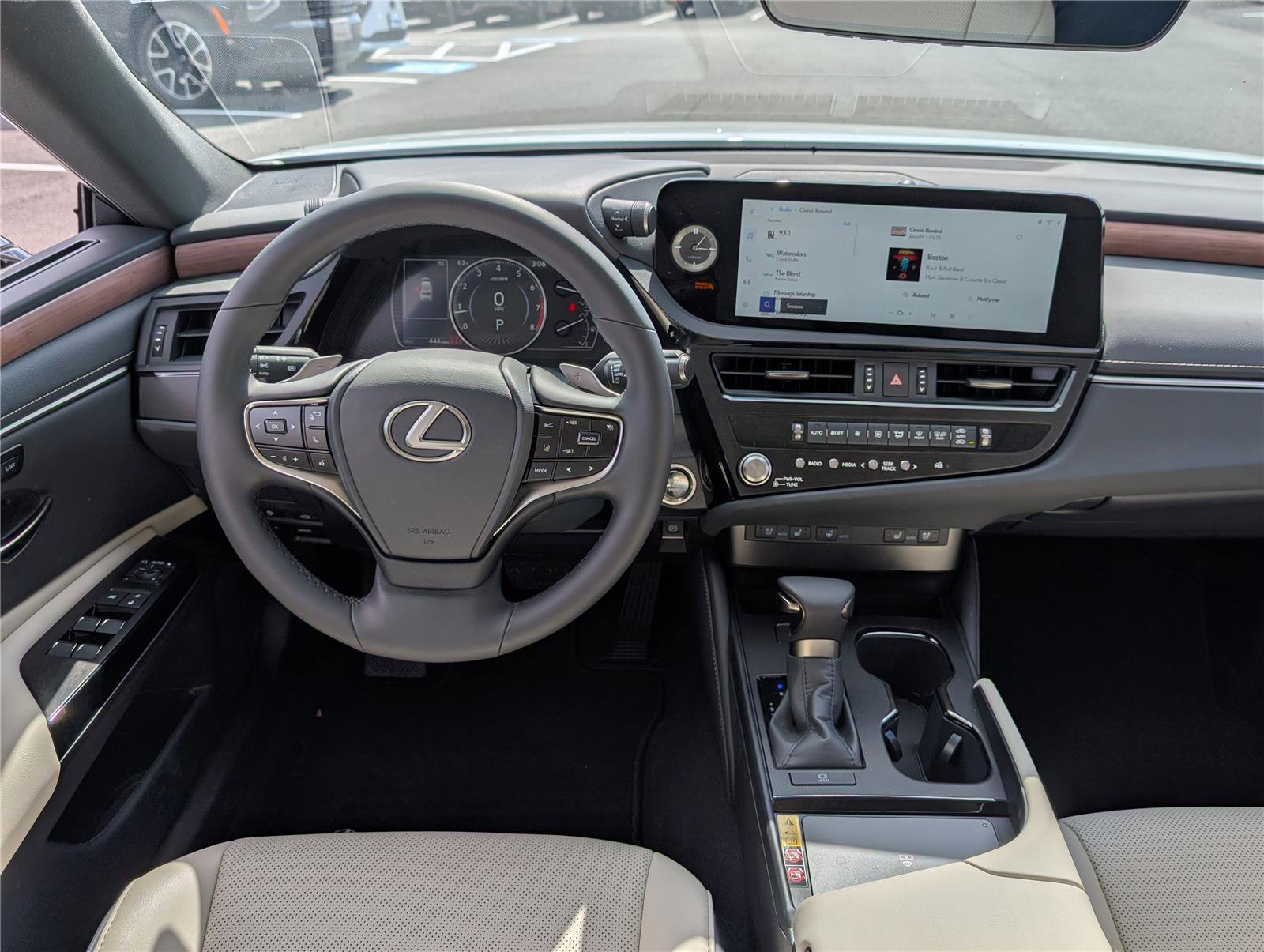 Used 2025 Lexus ES 350 w/ Premium Package image 17