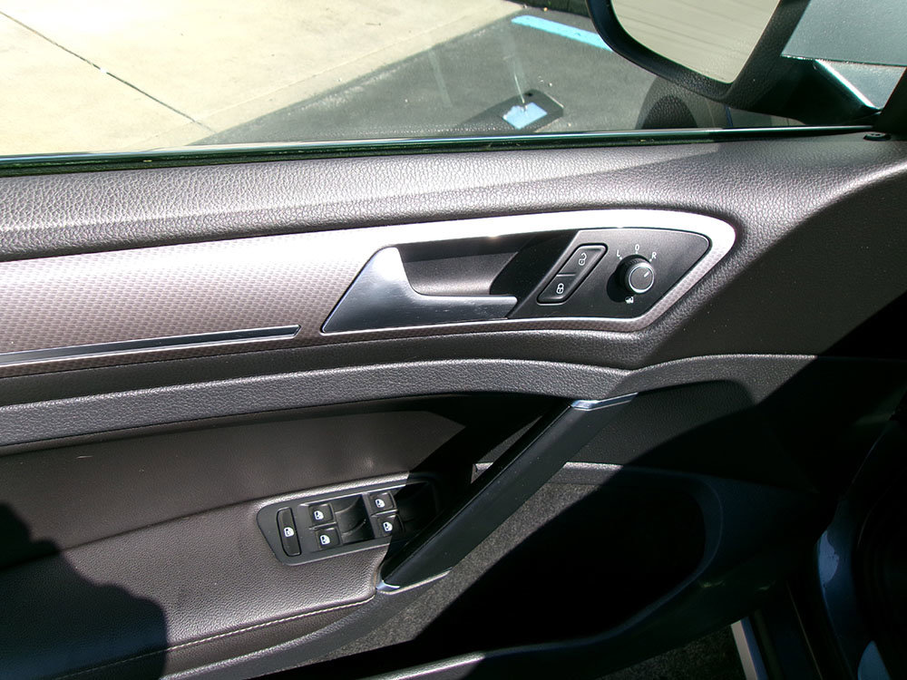 Used 2017 Volkswagen Golf Alltrack SE image 14