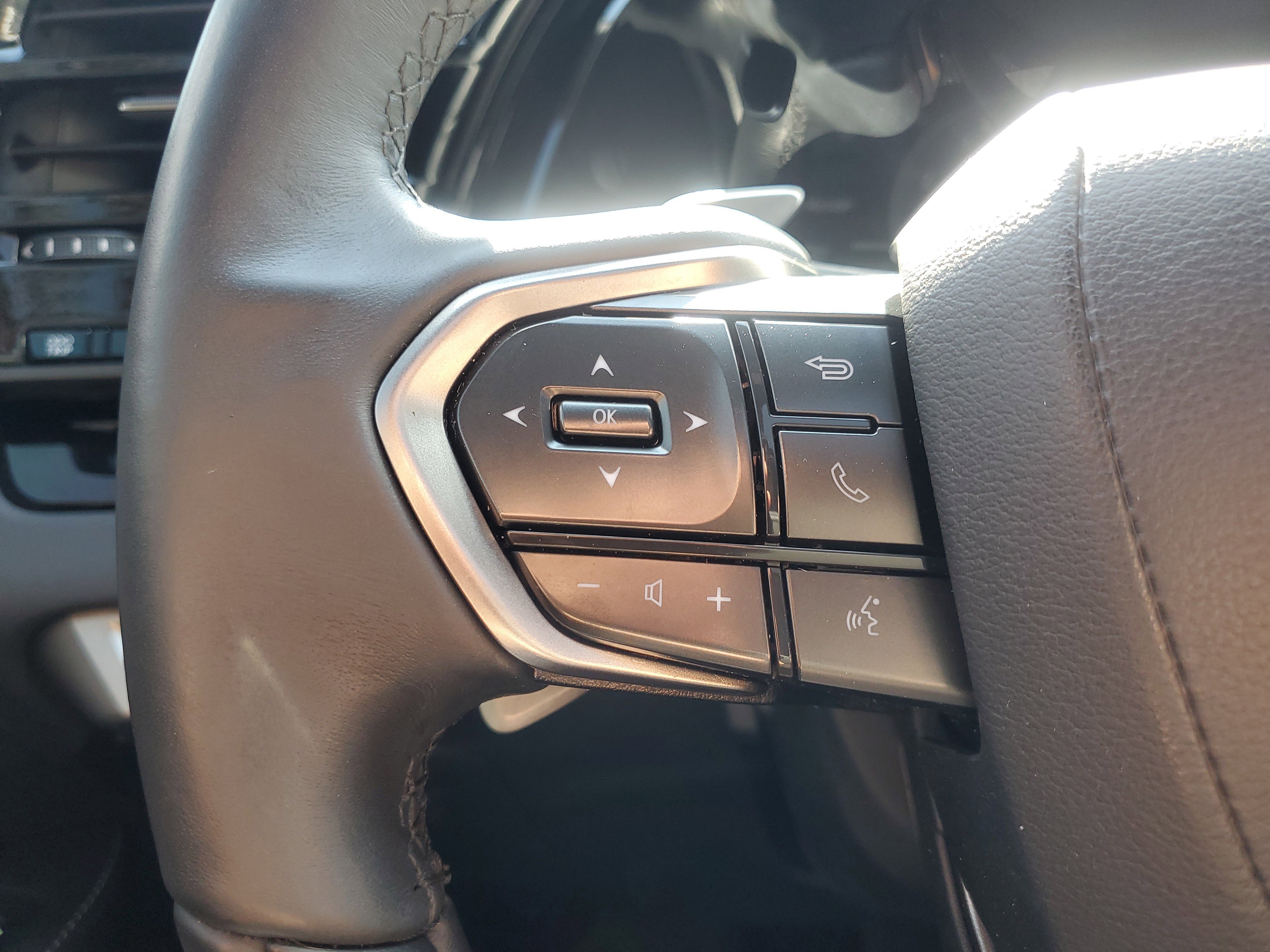 Used 2023 Lexus RX 350 Premium w/ Cold Area Package image 22