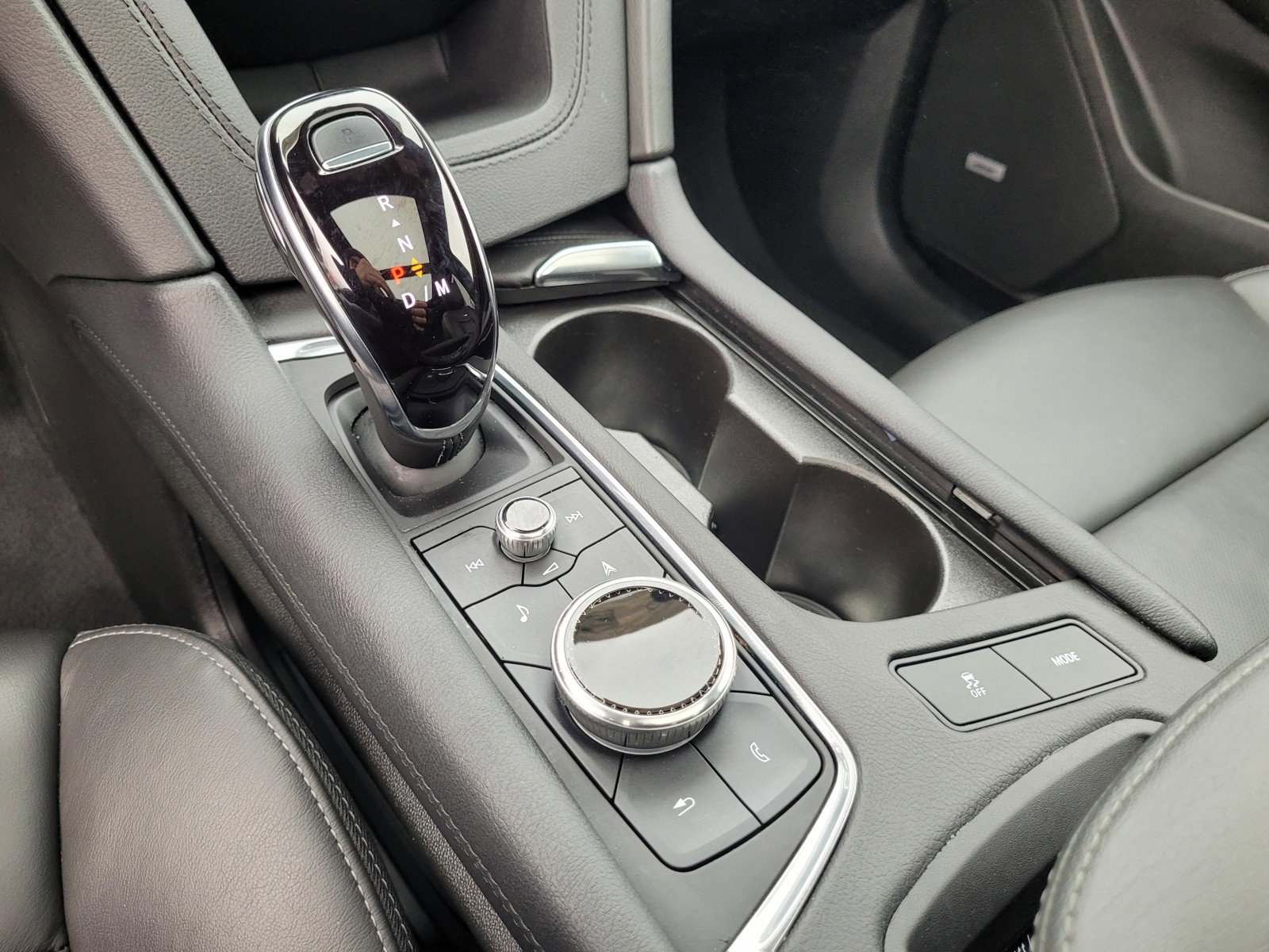 Certified 2025 Cadillac XT6 Premium Luxury image 21