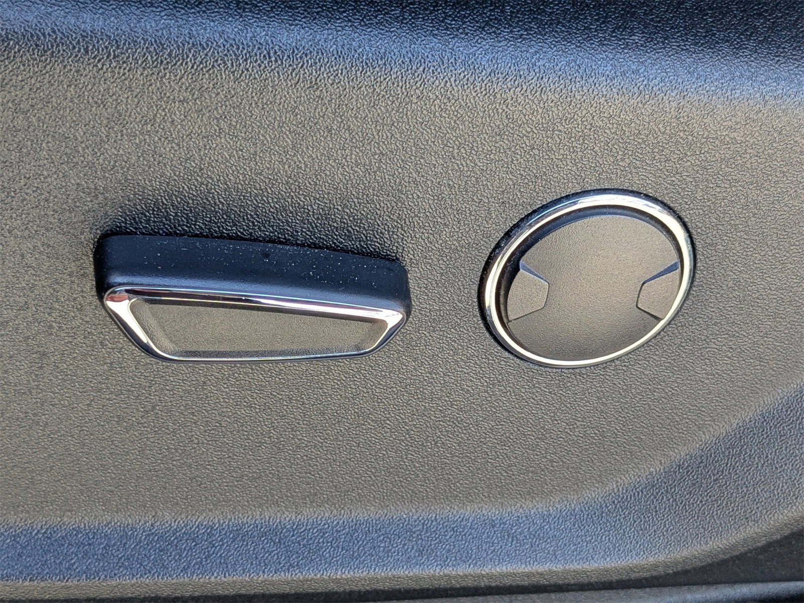 Used 2017 Ford F150 XLT w/ Equipment Group 301A Mid image 22