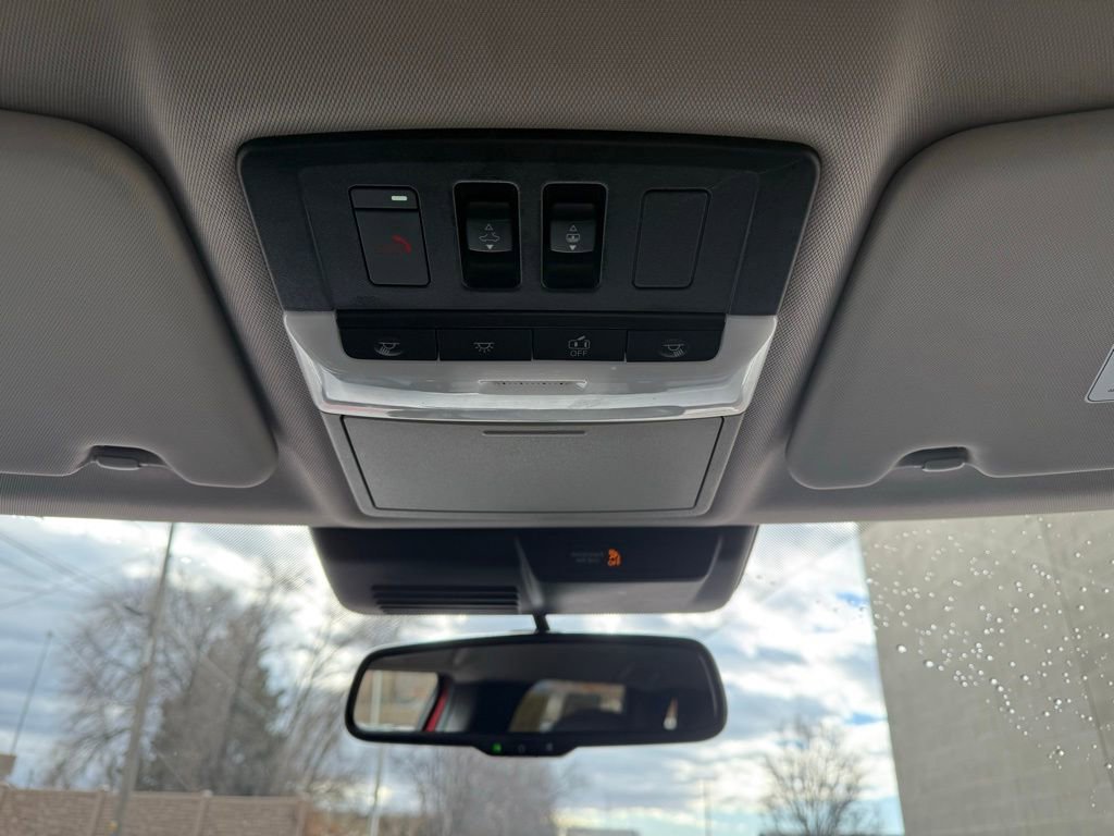 Used 2024 Mitsubishi Outlander SE image 18