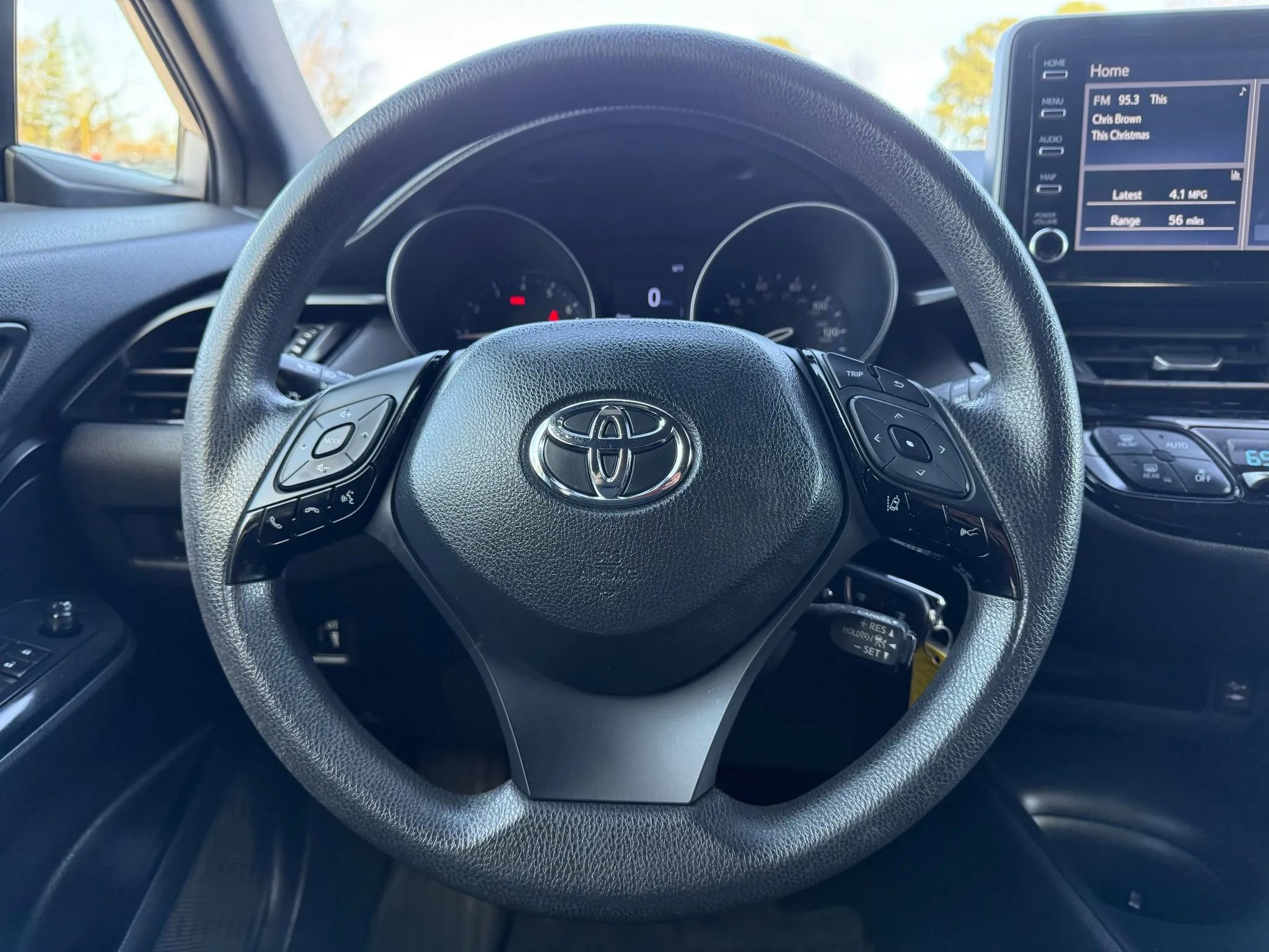 Used 2019 Toyota C-HR LE image 14