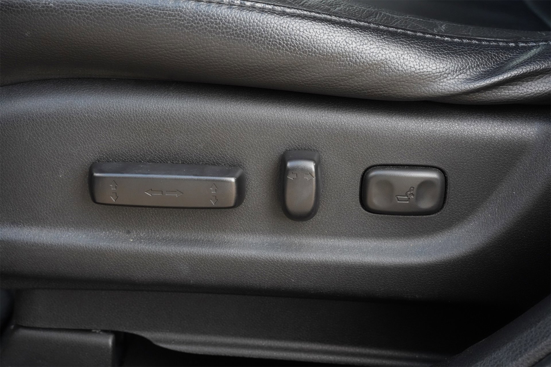 Used 2014 Acura RDX FWD w/ Technology Package image 17