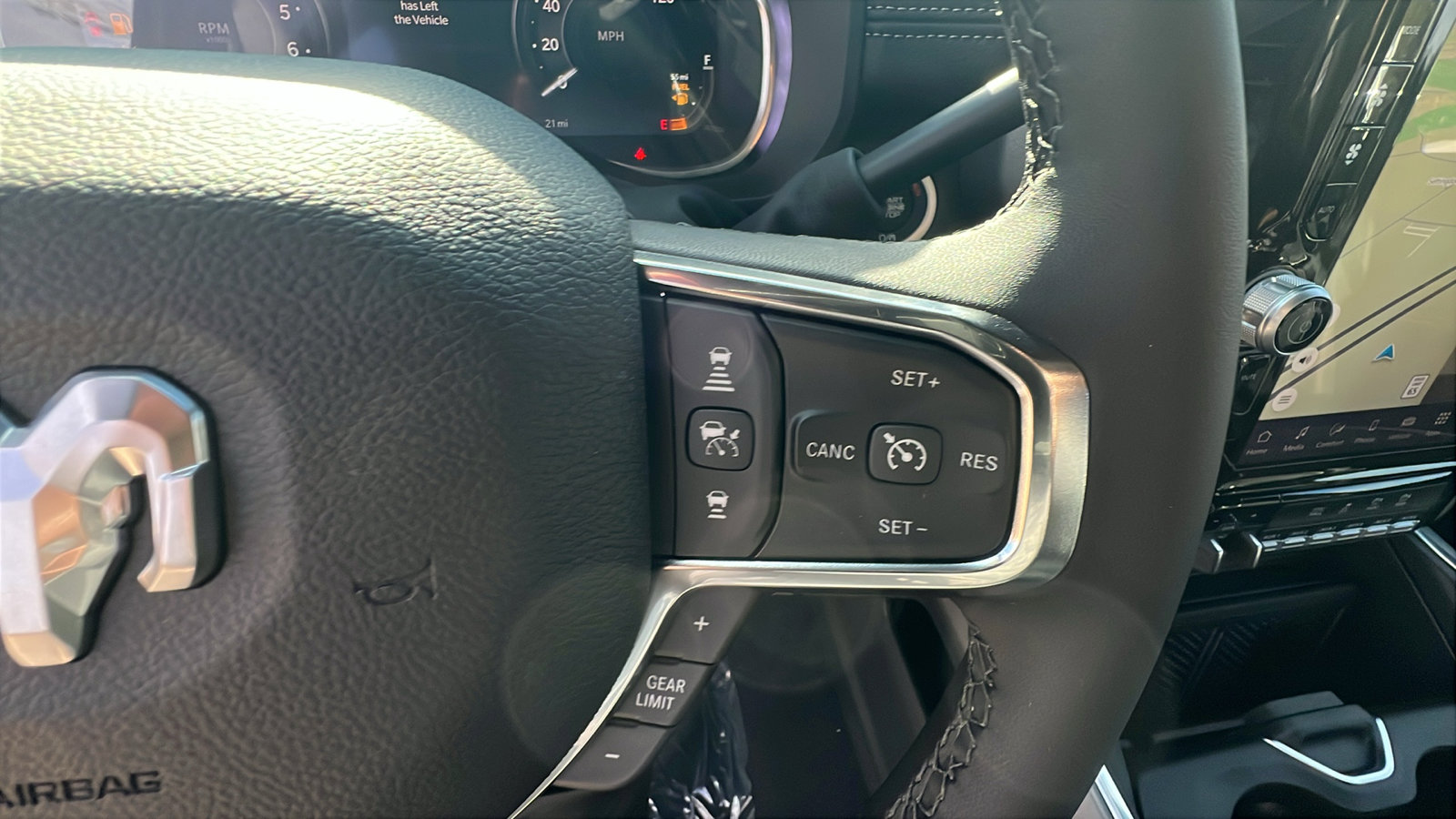 New 2026 RAM 2500 Limited image 25