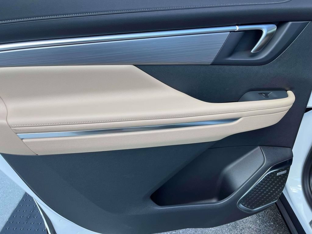 New 2026 Buick Enclave Preferred w/ Power Package FWD image 15
