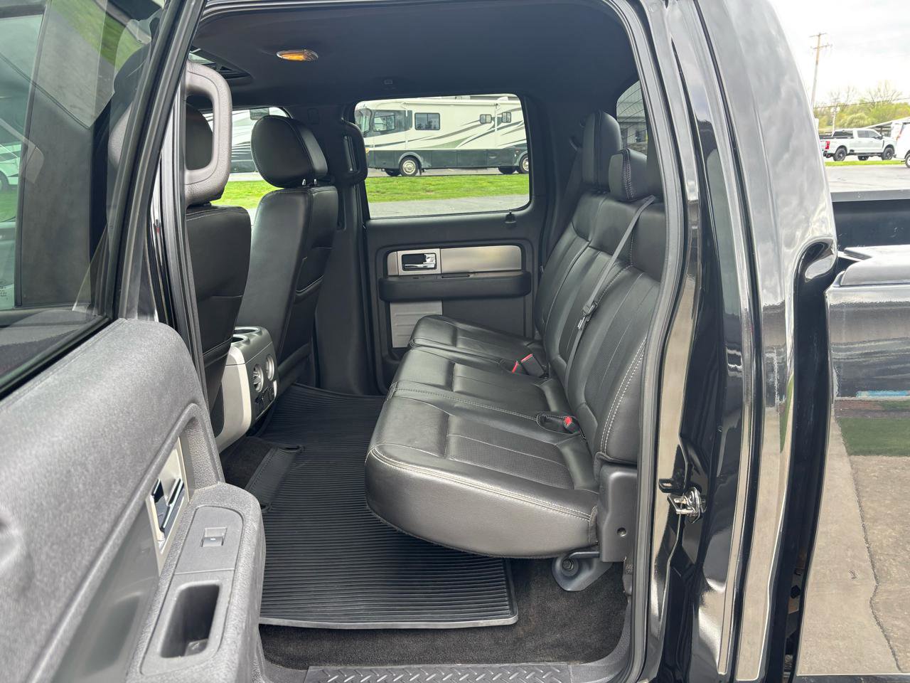 Used 2014 Ford F150 FX4 w/ Equipment Group 402A Luxury AWD/4WD image 10