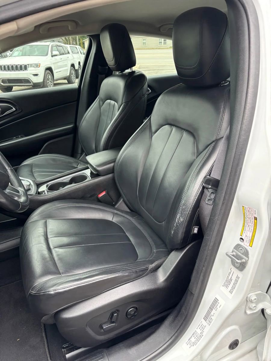 Used 2015 Chrysler 200 C FWD image 12