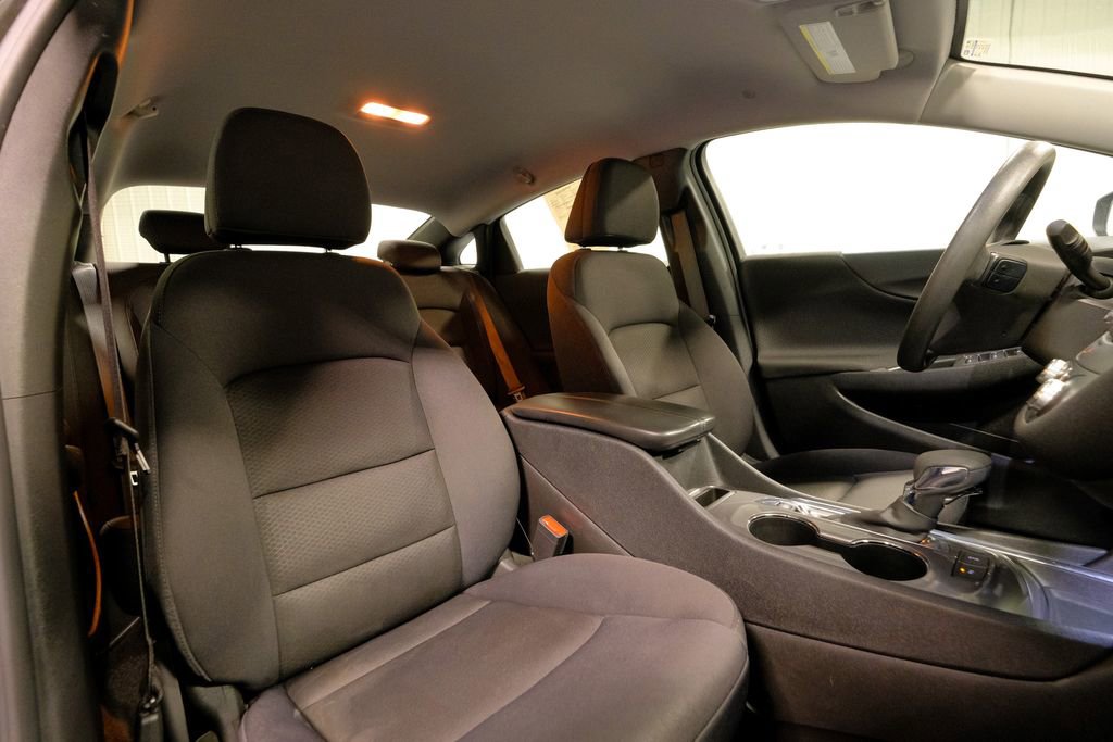 Used 2024 Chevrolet Malibu LT image 17