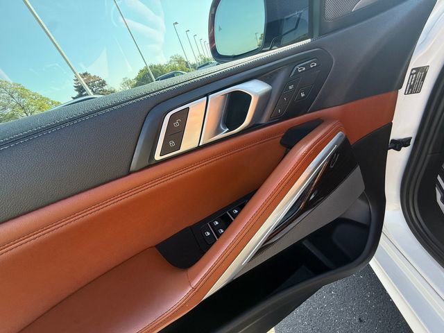 Certified 2023 BMW X6 xDrive40i w/ M Sport Package AWD/4WD image 14