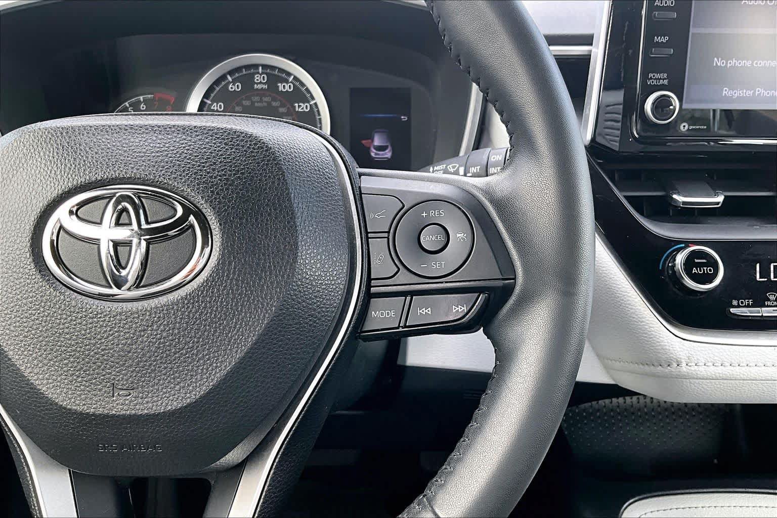 Used 2022 Toyota Corolla SE FWD image 25