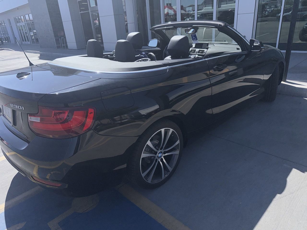 Used 2017 BMW 230i Convertible image 7