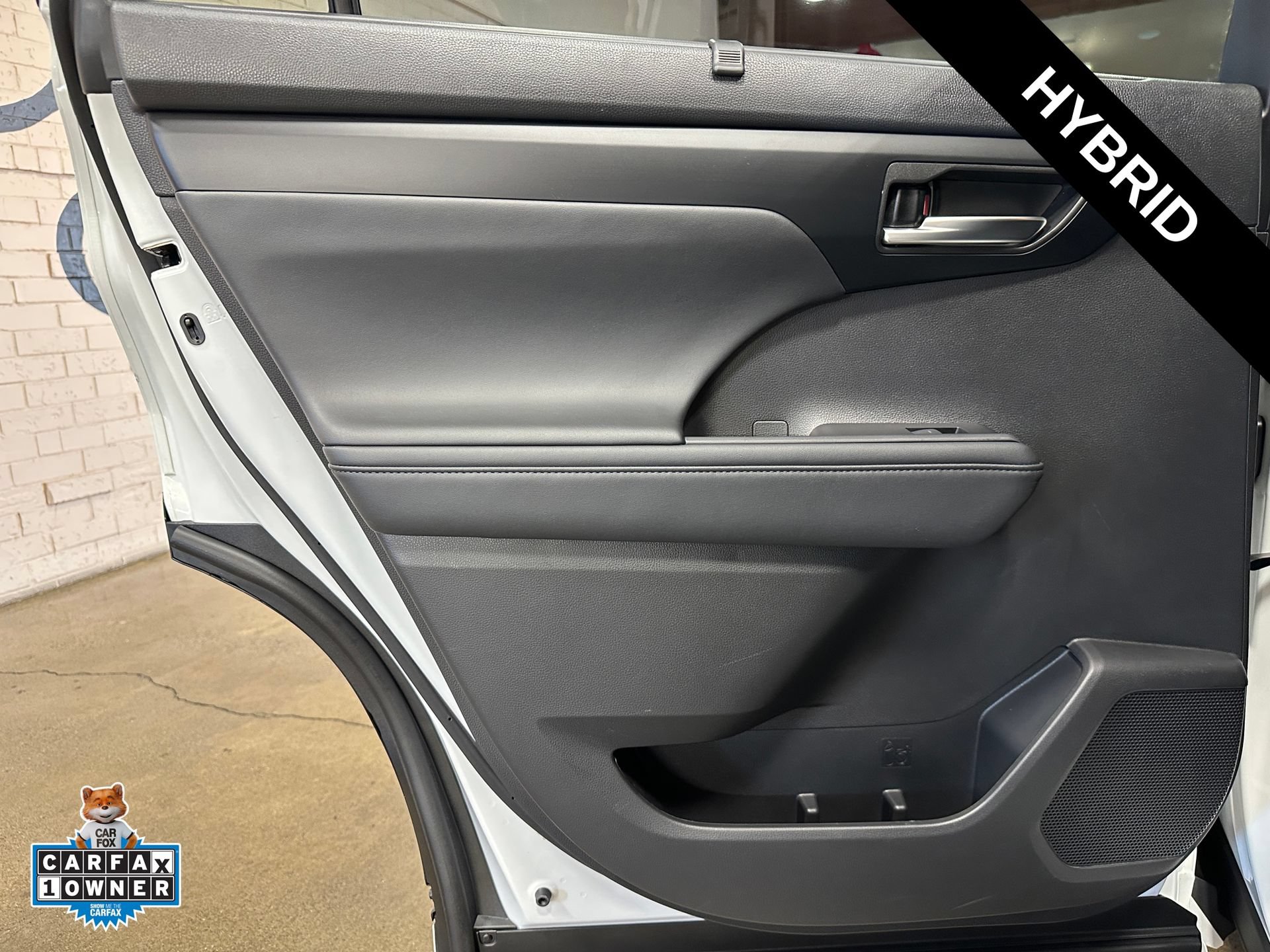 Used 2025 Toyota Highlander XLE AWD/4WD image 26