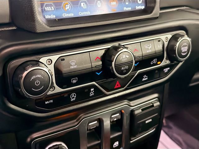 Used 2021 Jeep Wrangler Sport S image 16