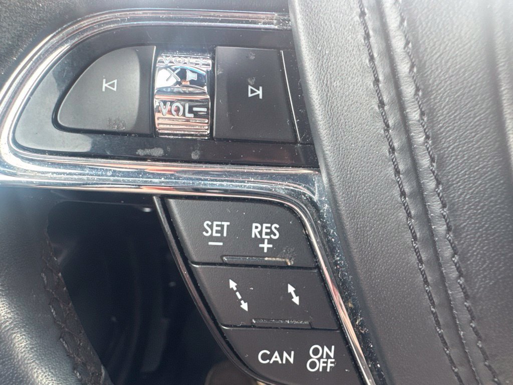 Used 2018 Lincoln Continental Select AWD/4WD image 42