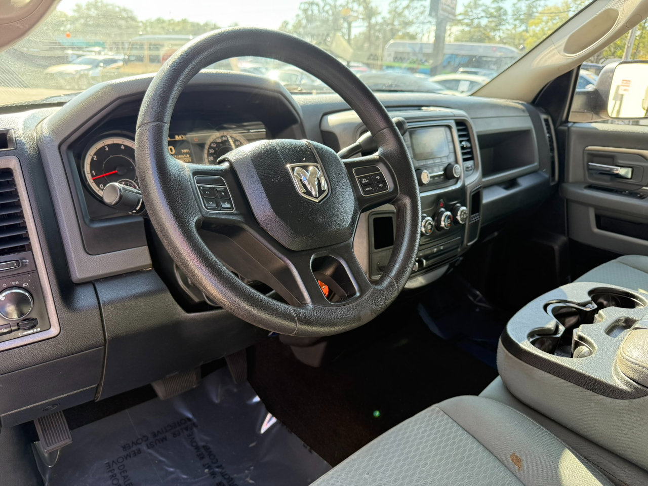 Used 2017 RAM 2500 Tradesman w/ Power & Remote Entry Group image 23