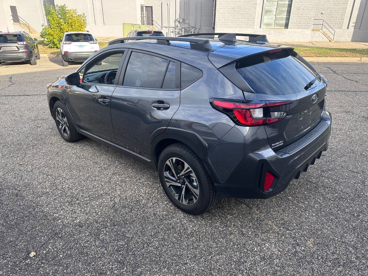 Used 2025 Subaru Crosstrek 2.0i Premium image 5