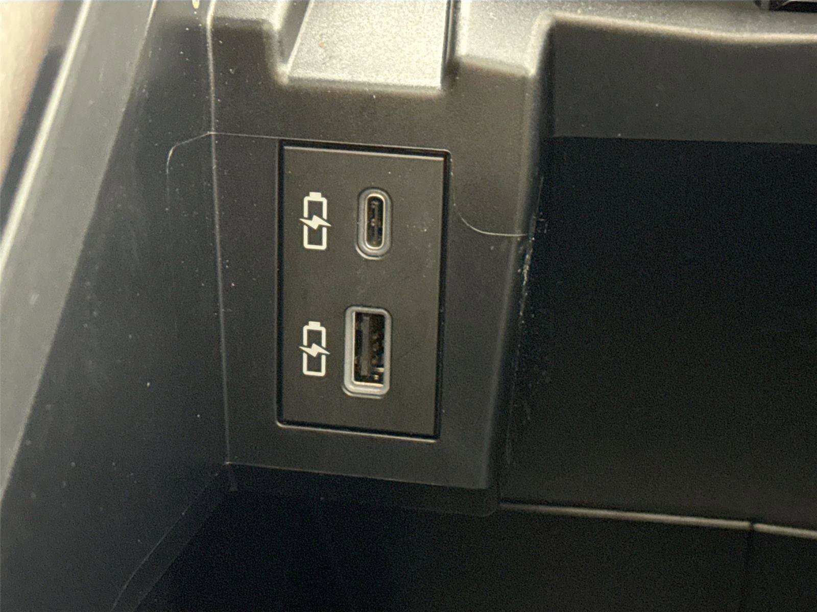 Certified 2021 Toyota Sienna Platinum image 36