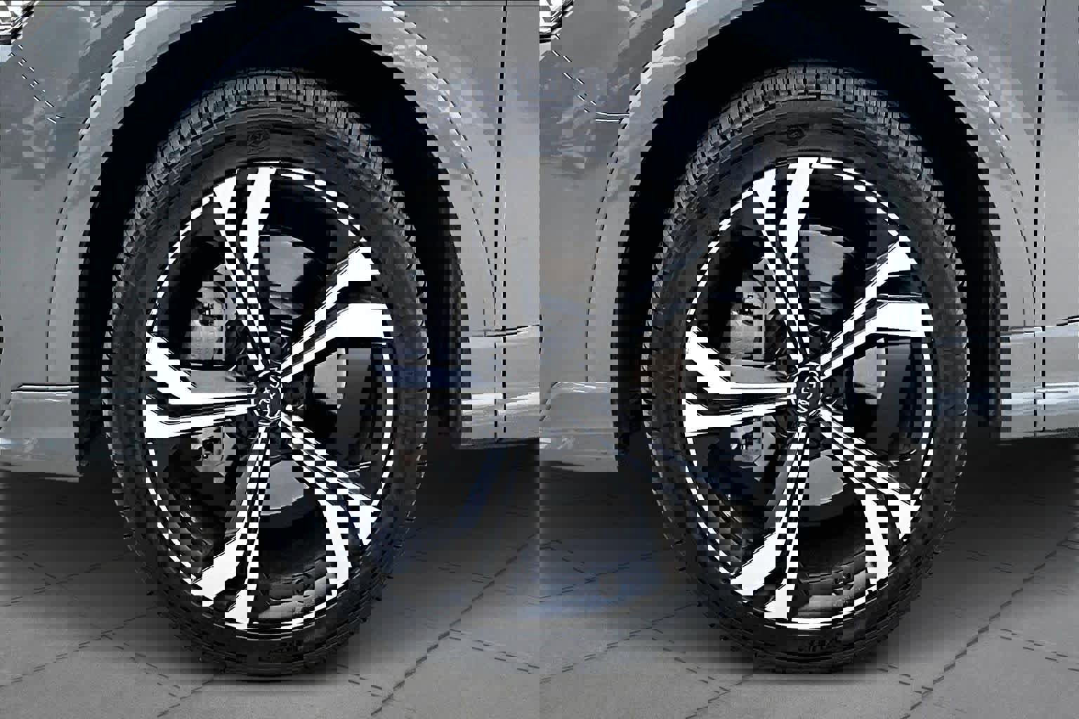 Used 2023 Audi Q3 2.0T Premium Plus w/ Premium Plus Package image 11