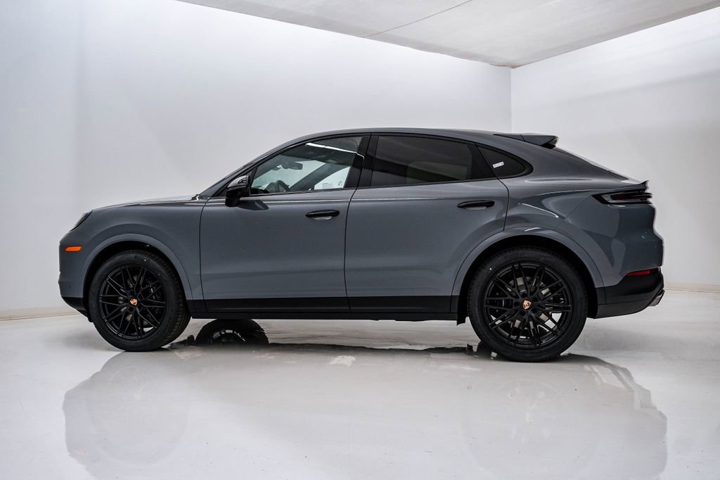 New 2026 Porsche Cayenne Coupe AWD/4WD image 2