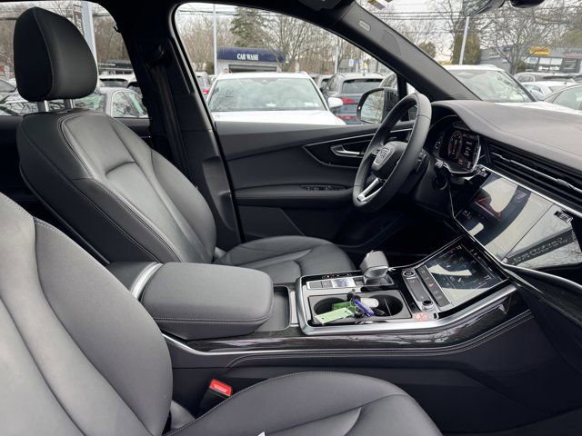 Certified 2025 Audi Q7 3.0T Premium Plus image 29