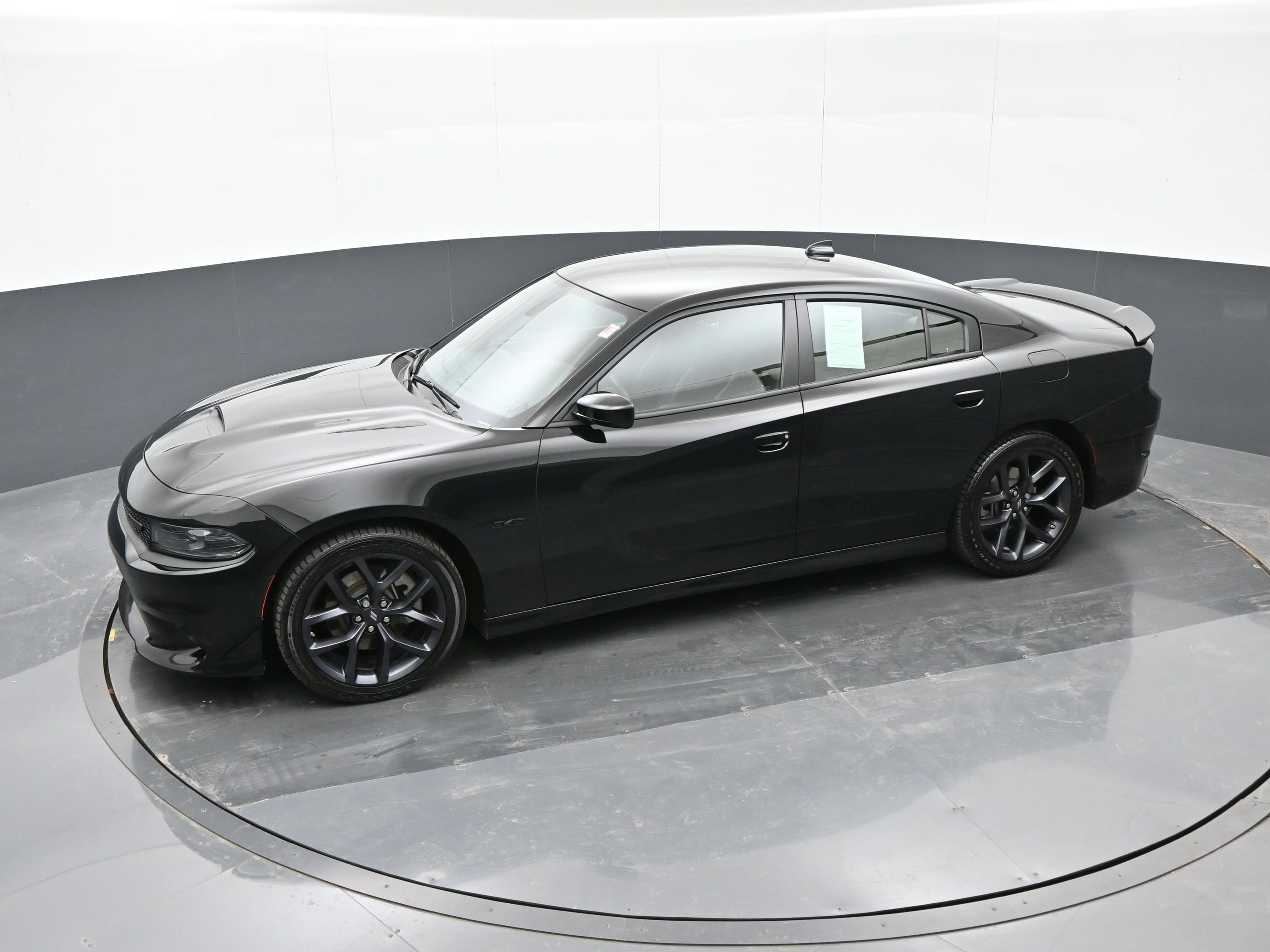 Used 2023 Dodge Charger R/T w/ Plus Group image 31