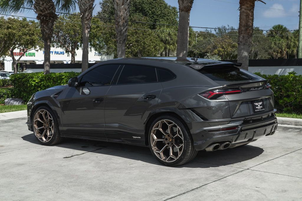 Used 2023 Lamborghini Urus Performante image 4