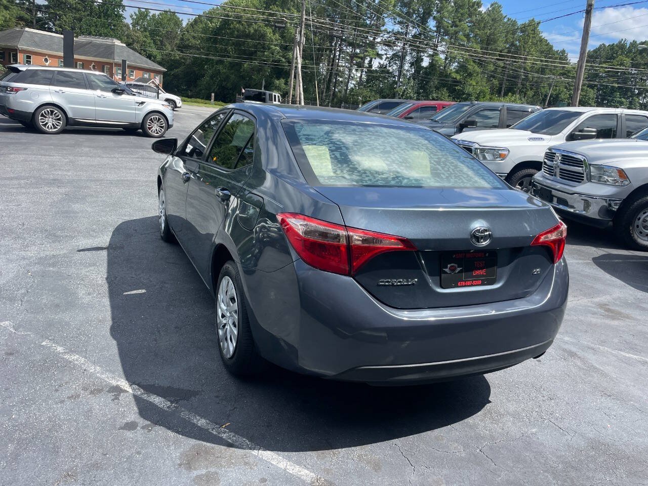 Used 2017 Toyota Corolla LE FWD image 8