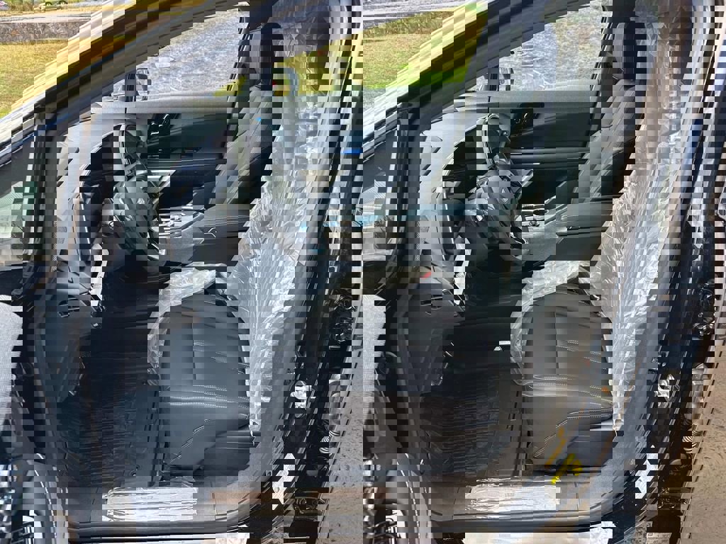 New 2025 Cadillac Optiq Sport 1 w/ LPO, Floor Liner Package image 8