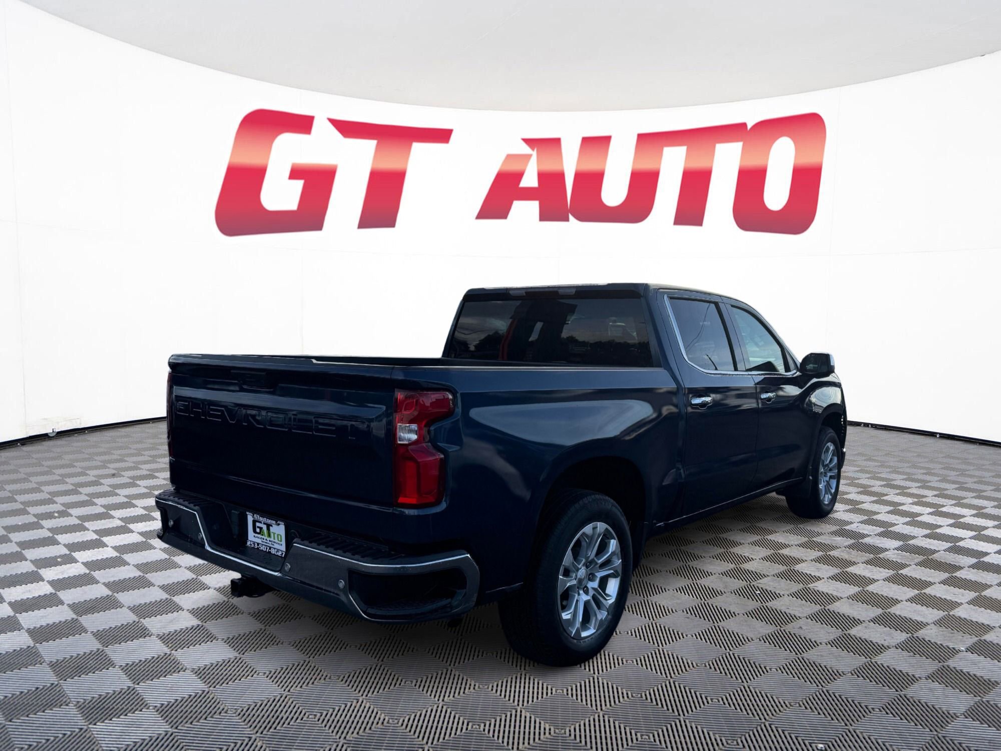 Used 2023 Chevrolet Silverado 1500 LTZ RWD image 6