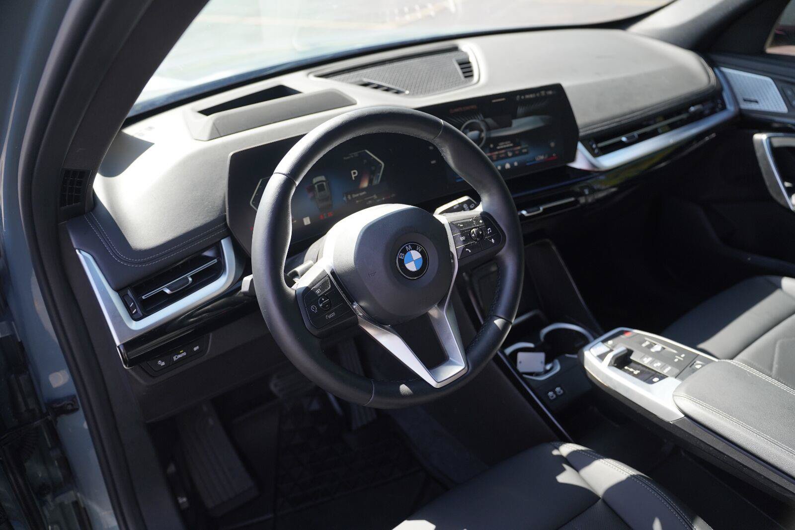 Used 2025 BMW X1 xDrive28i w/ Premium Package AWD/4WD image 9