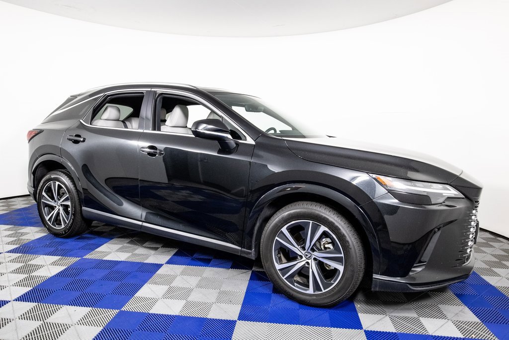 Used 2023 Lexus RX 350 Premium image 3