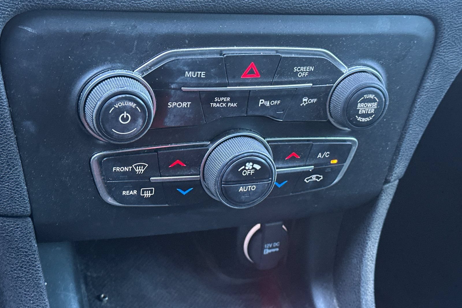 Used 2020 Dodge Charger GT RWD image 18