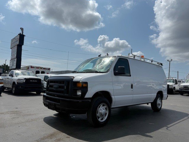 Used 2014 Ford E-150 and Econoline 150 w/ Power Group image 2